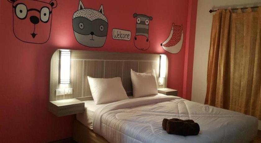 Silayok Grand Hotel Tak Buitenkant foto