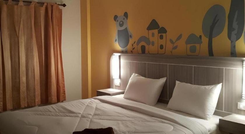Silayok Grand Hotel Tak Buitenkant foto