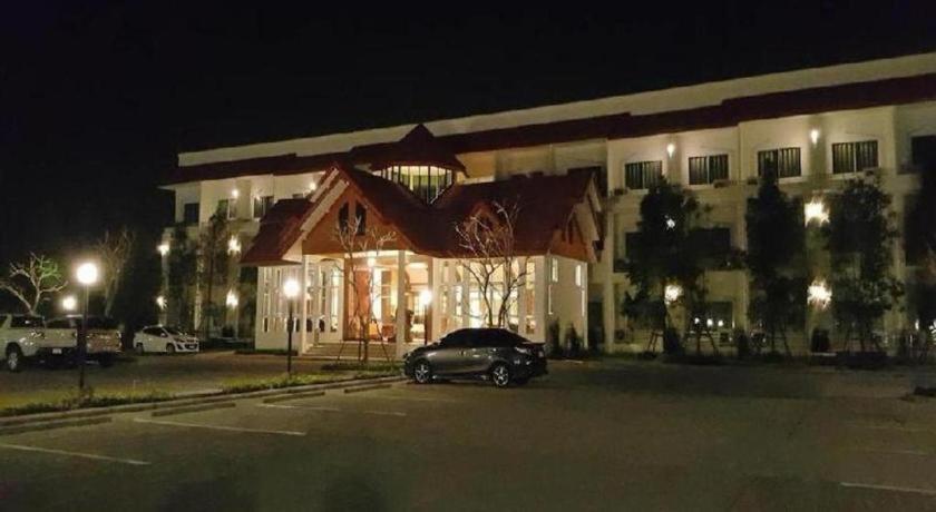 Silayok Grand Hotel Tak Buitenkant foto