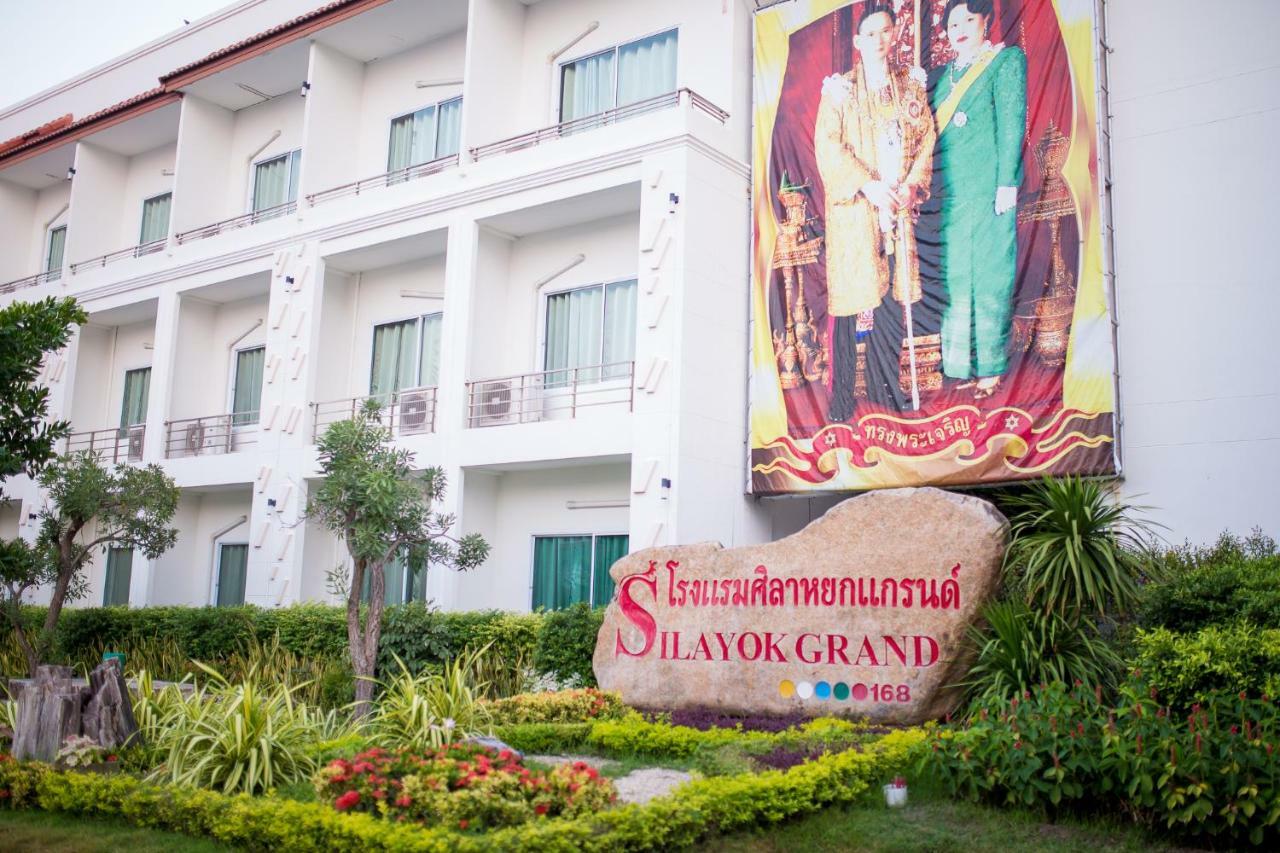 Silayok Grand Hotel Tak Buitenkant foto